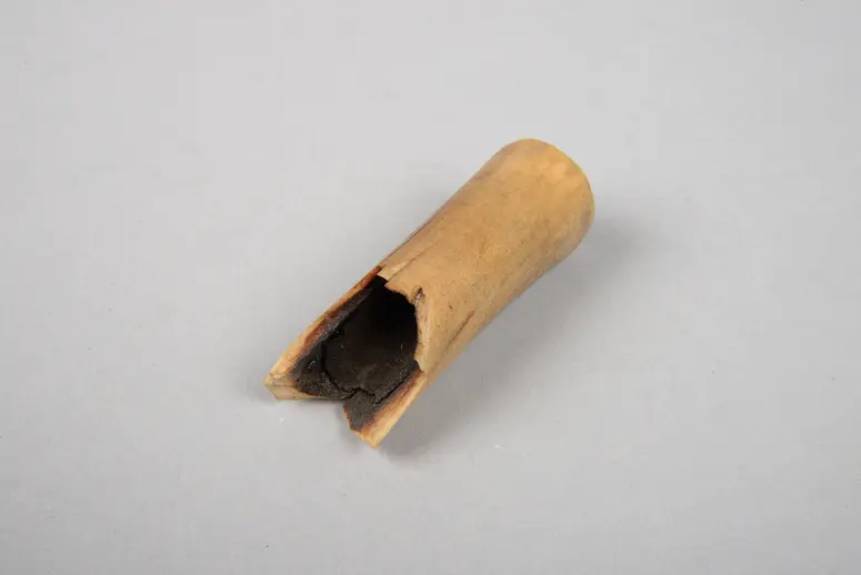 Fragment einer Flöte (Instrument)
