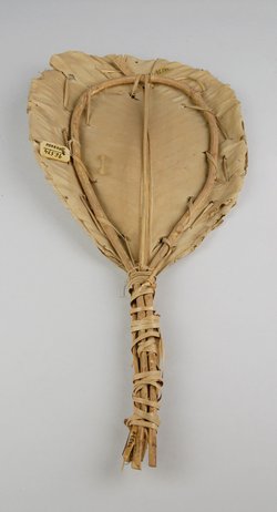 Fächer zum Einsammeln von Ameisen und Feueranfachen