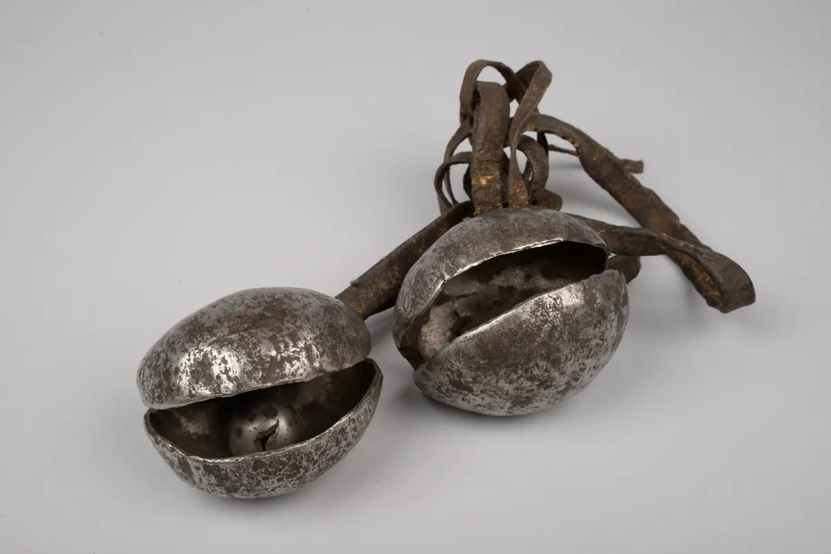 Tanzbeinschmuck