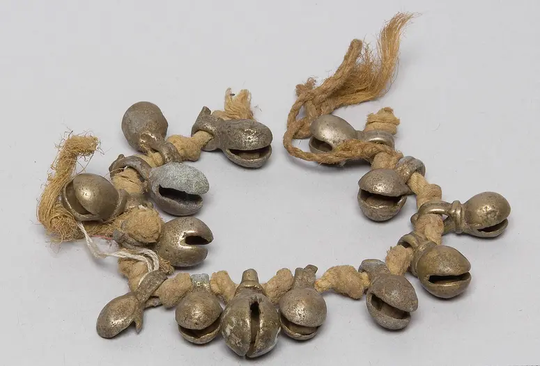 Beinschmuck