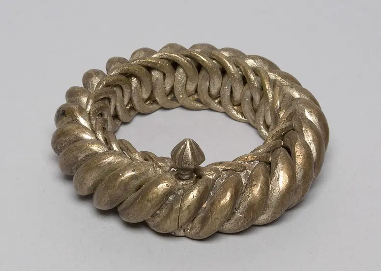 Beinschmuck