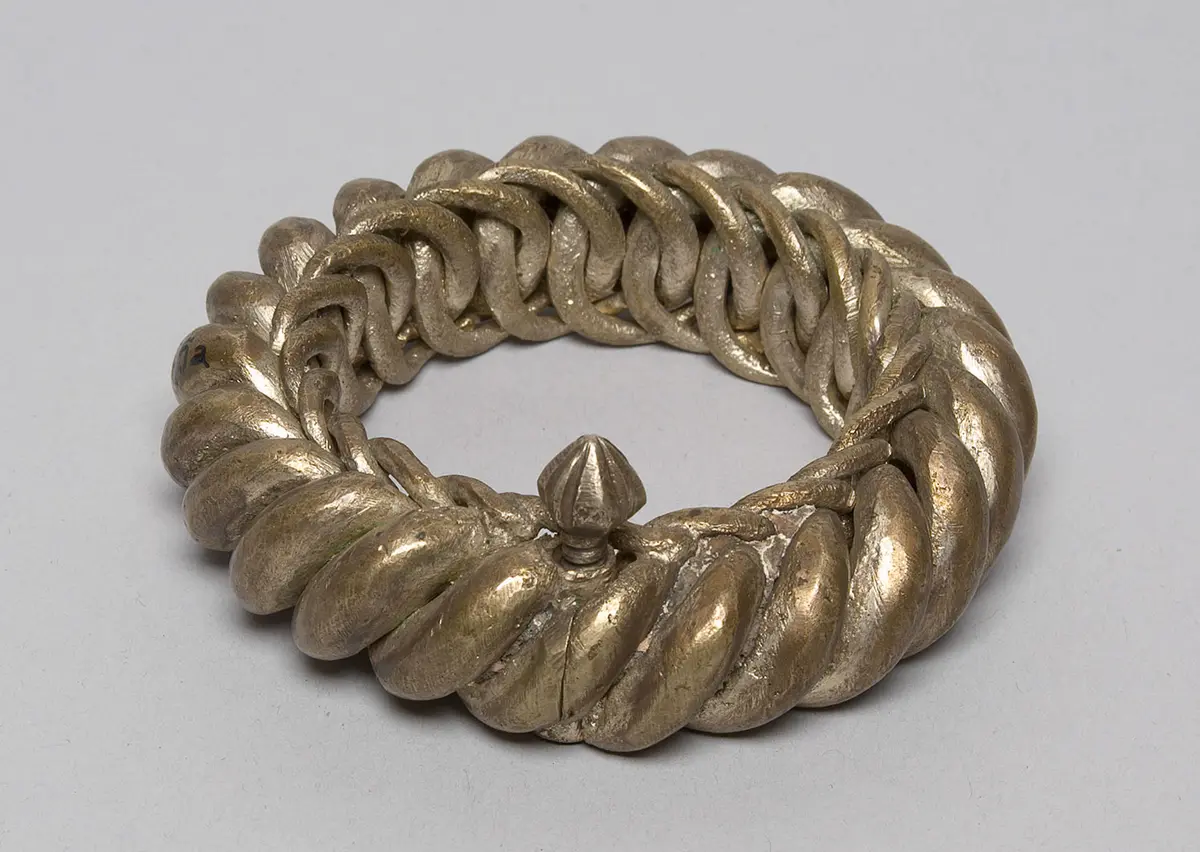 Beinschmuck