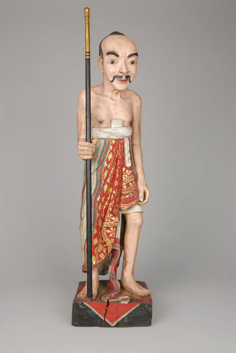 Holzfigur: Priester?