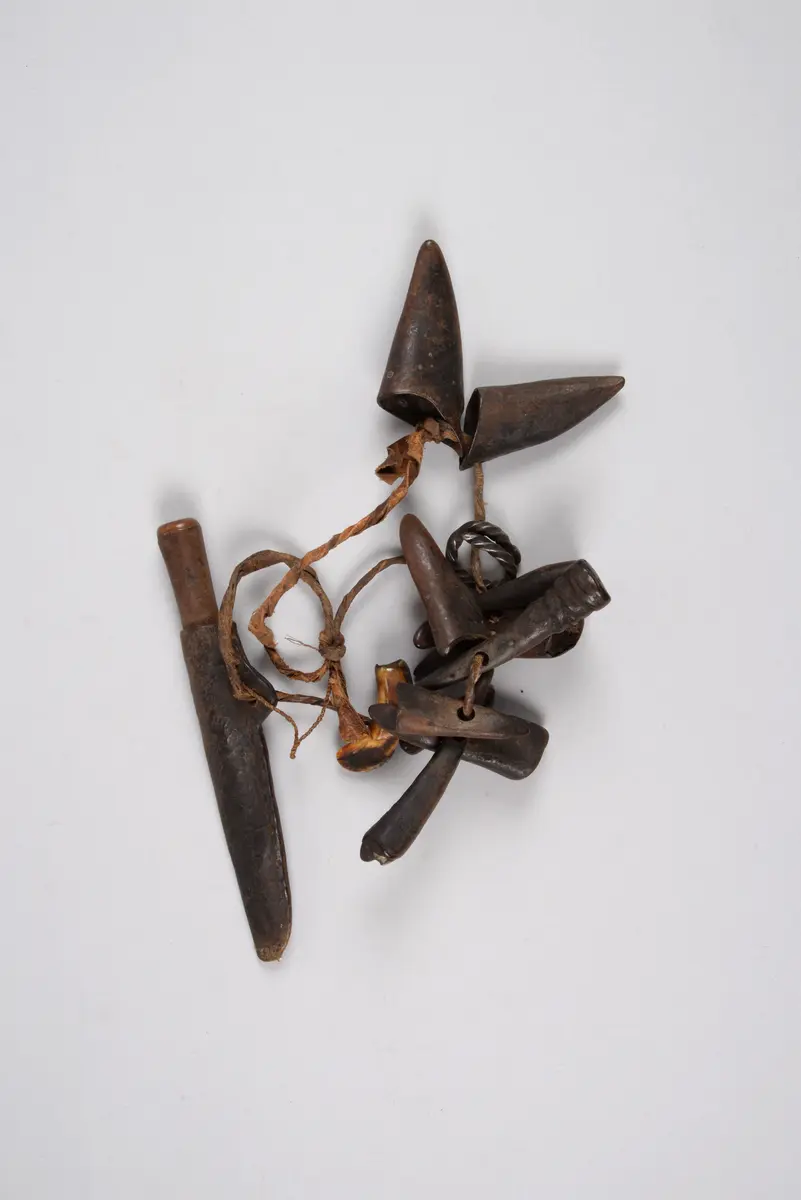 Messer mit Scheide