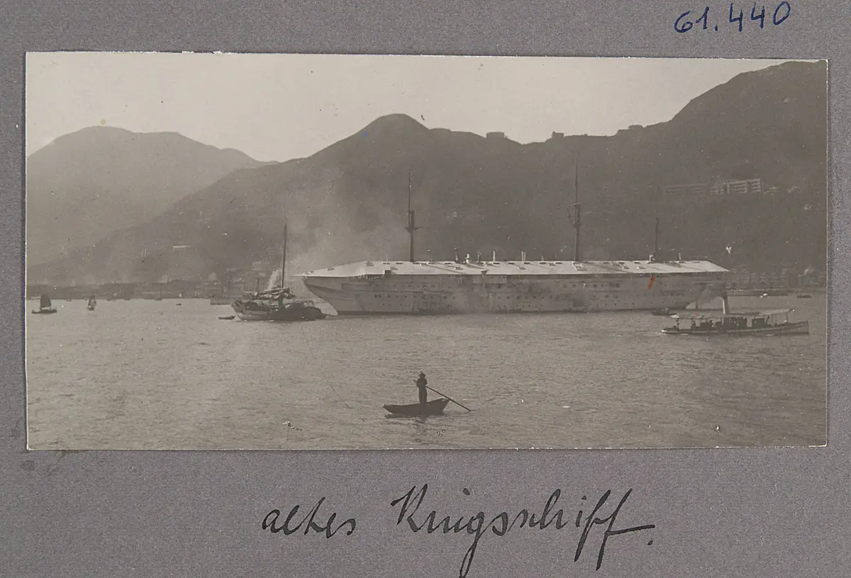 Honkong. Altes Kriegsschiff