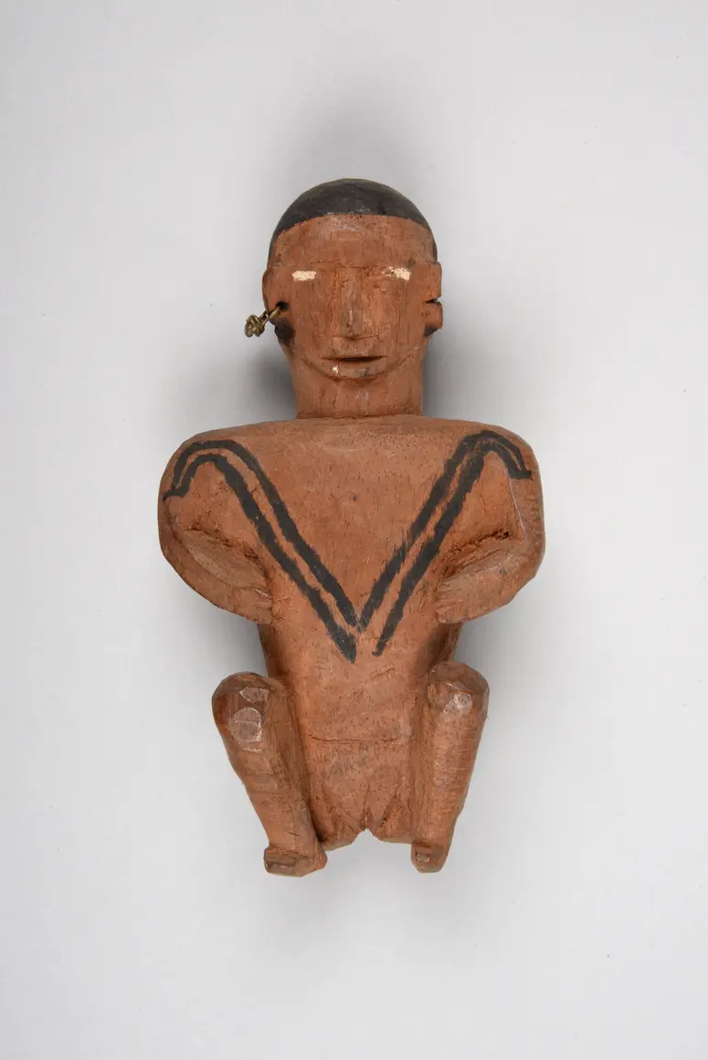 Holzfigur, Frau