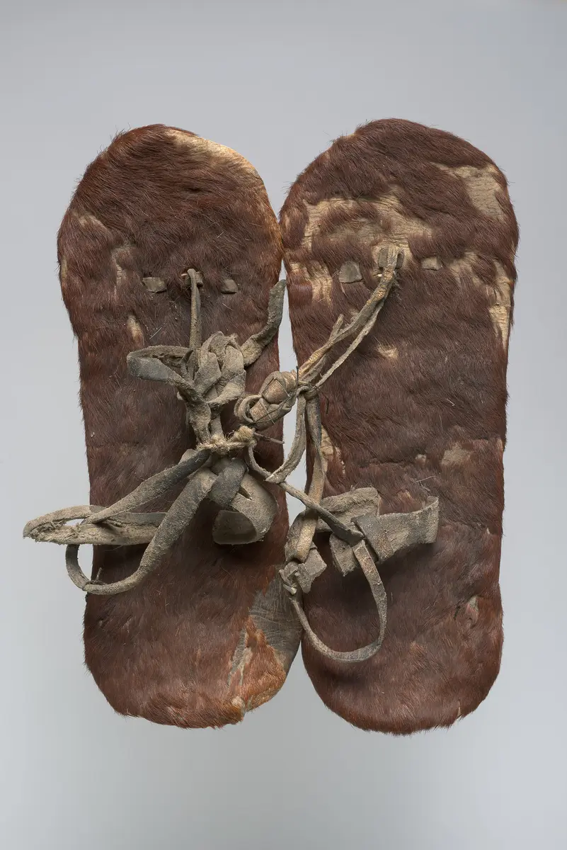 Paar Sandalen
