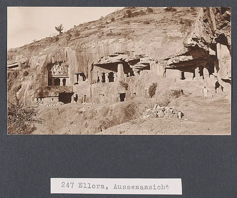 247 Ellora, Aussenansicht