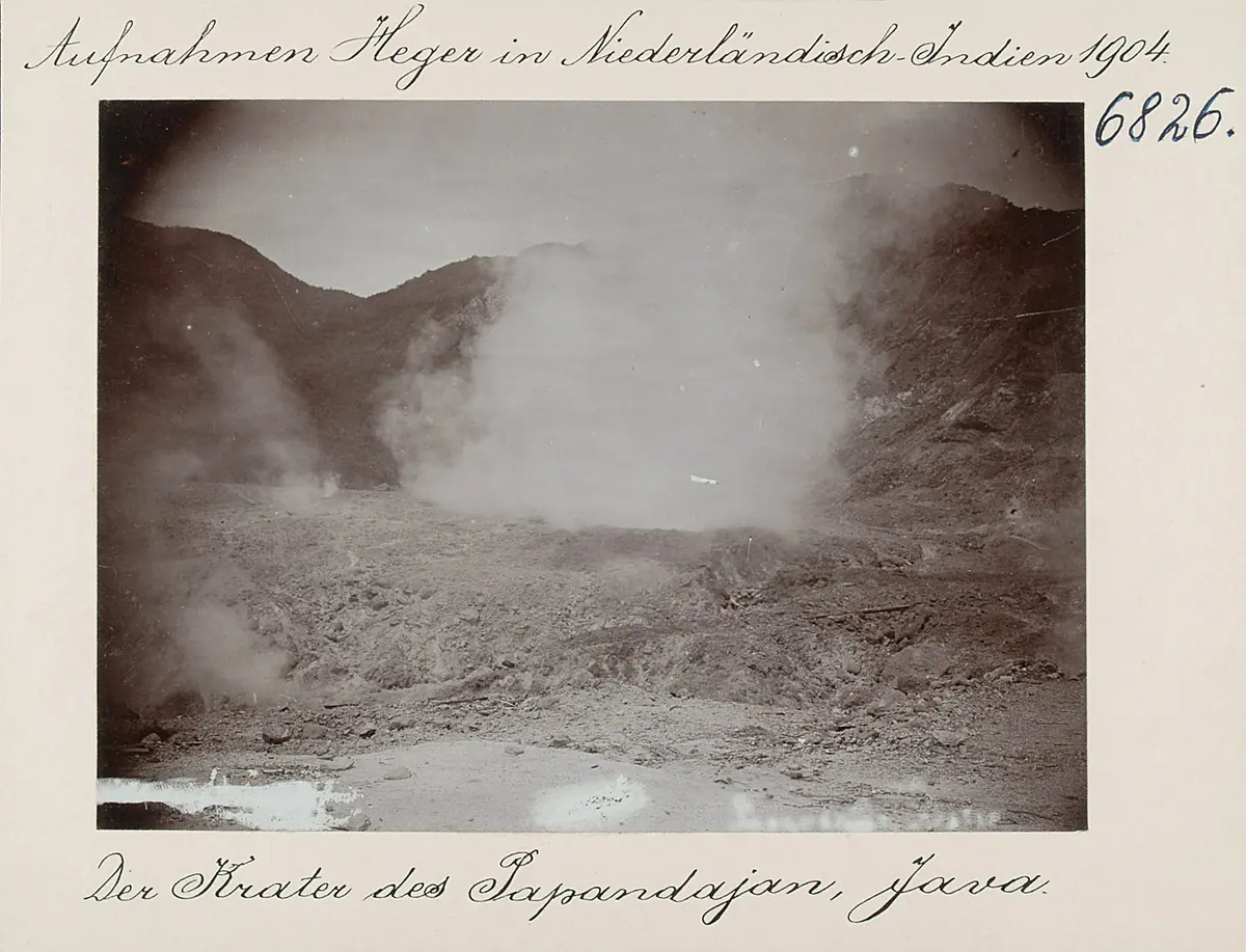Der Krater des Papandajan, Java