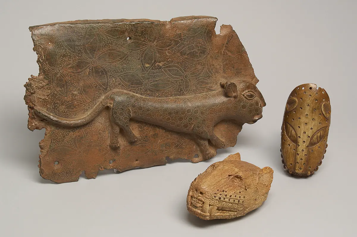 Ivory Pendant Mask with Leopard Head