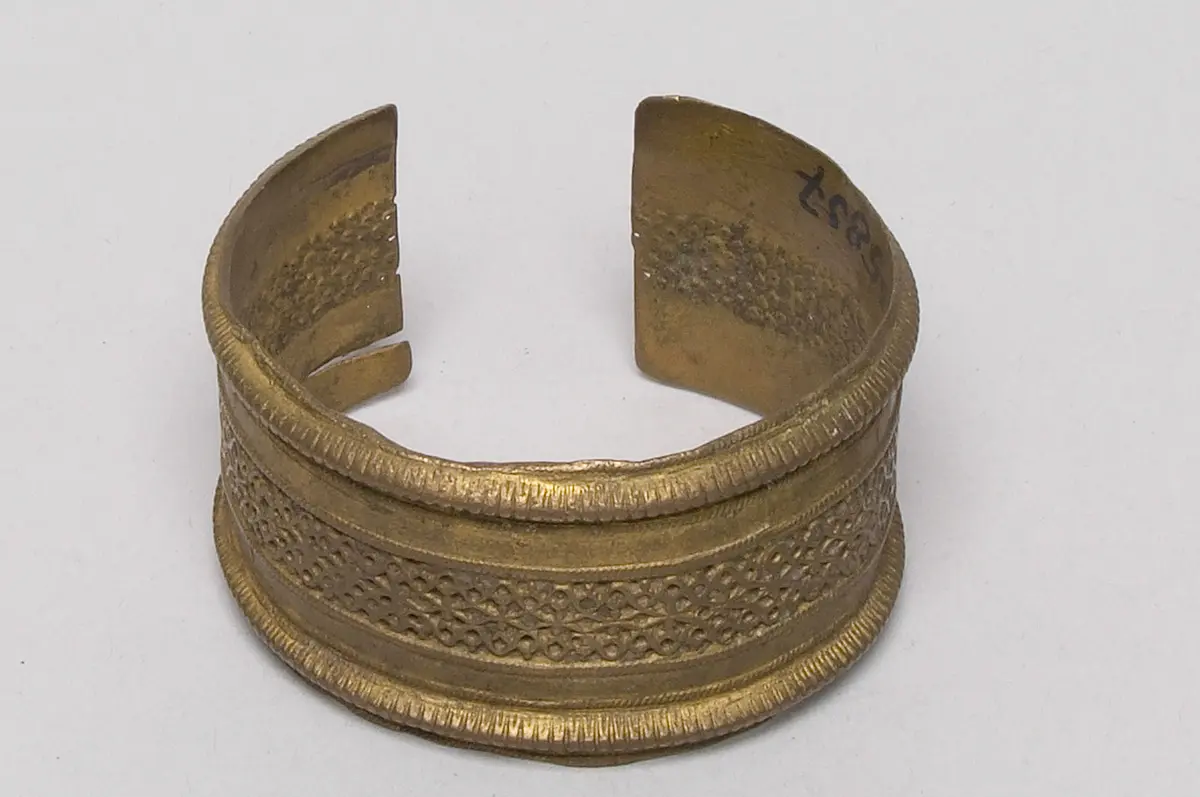 Armschmuck