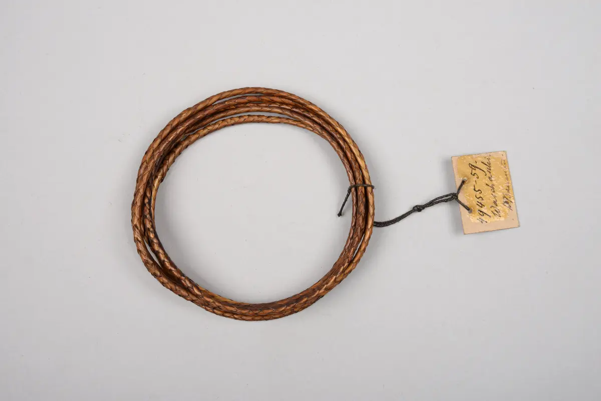 Fünf Armbänder (49.455 bis 49.459)