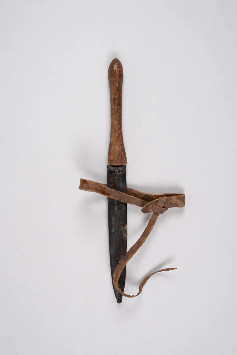 Messer mit Scheide