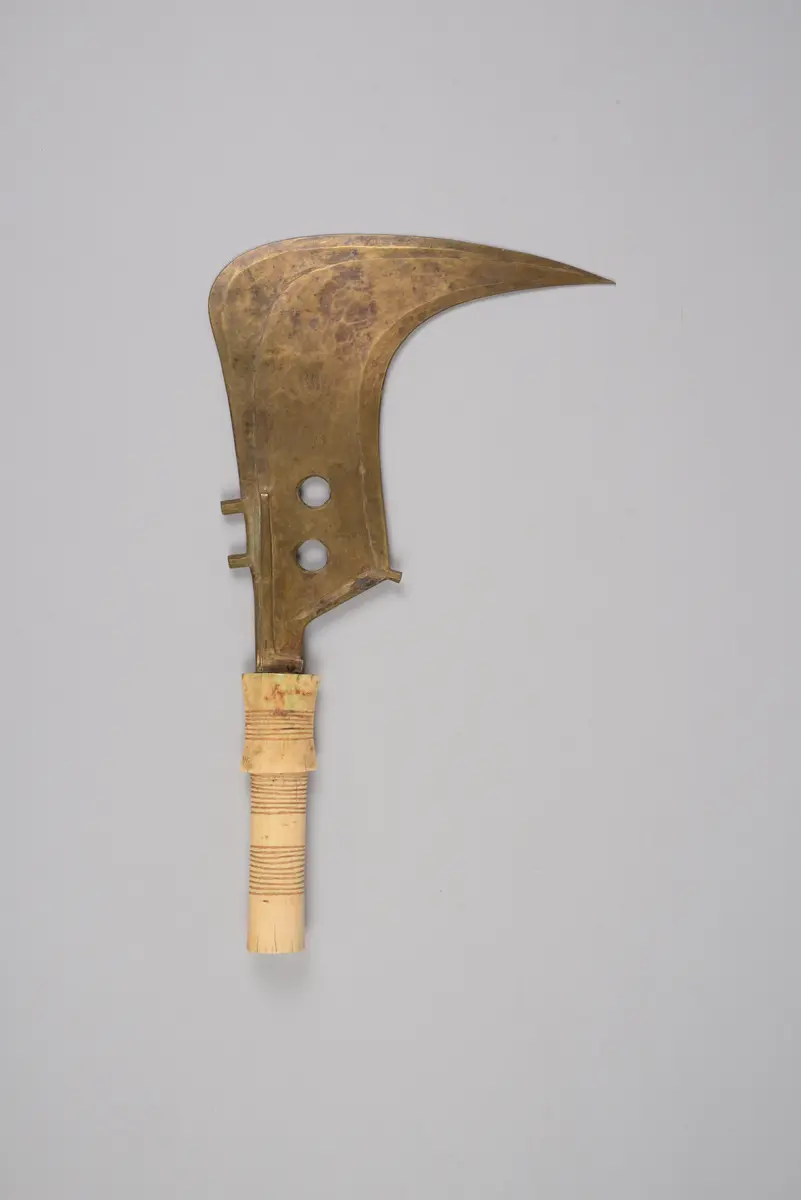 Sickle knife