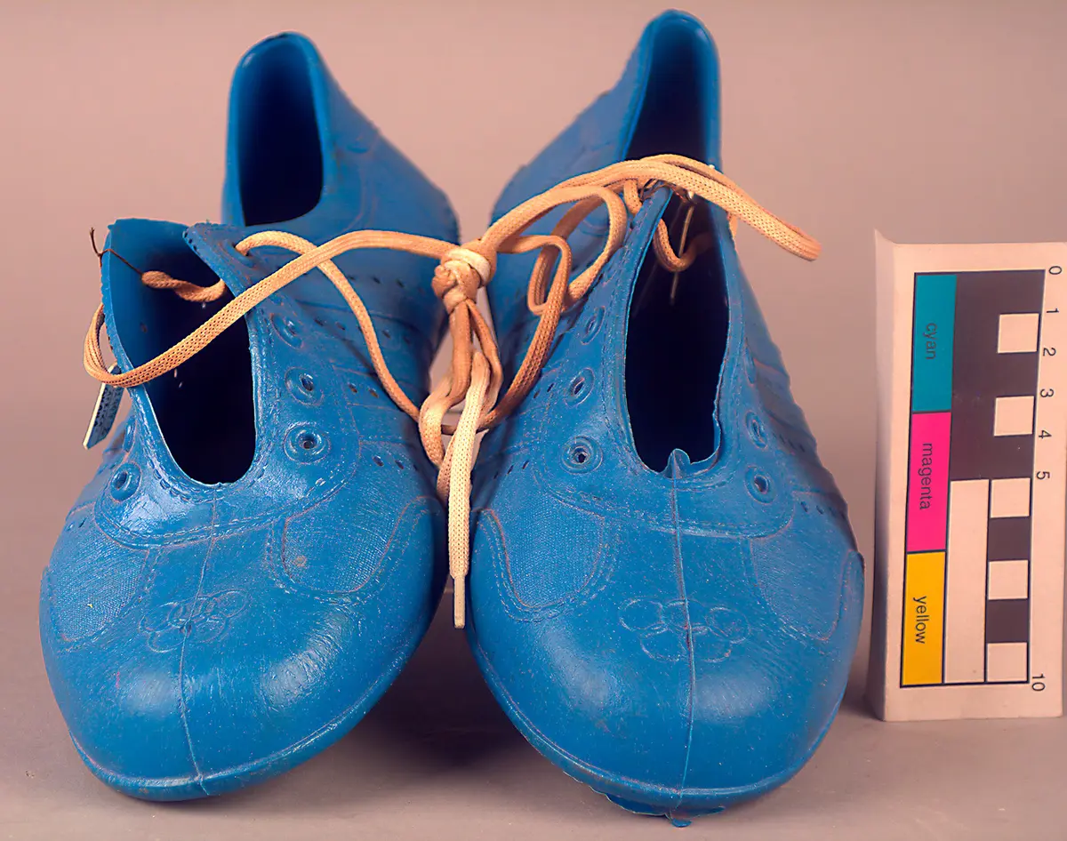 Plastikschuhe