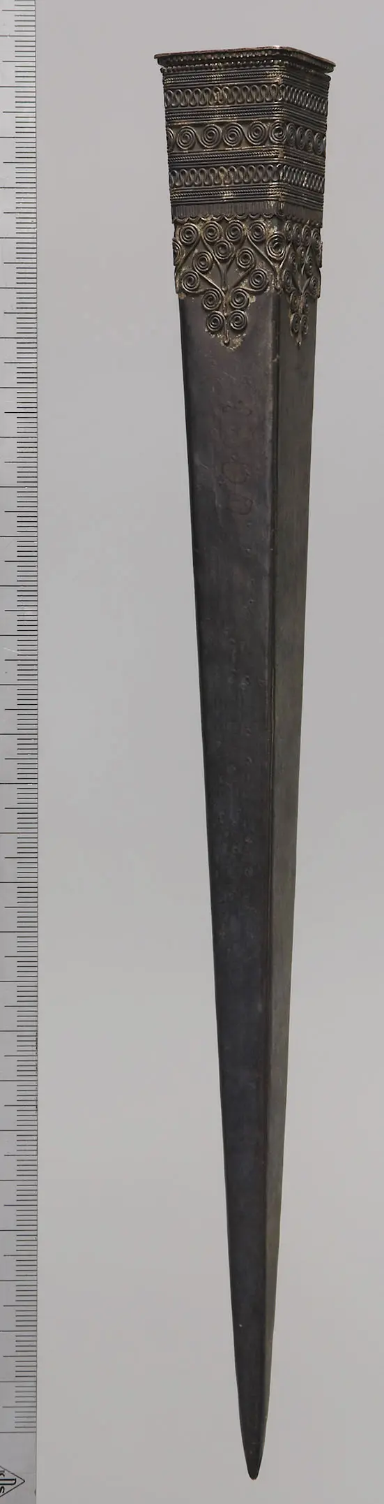 Behälter