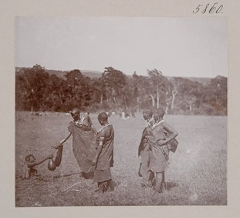 Massai Frauen von Schimoni