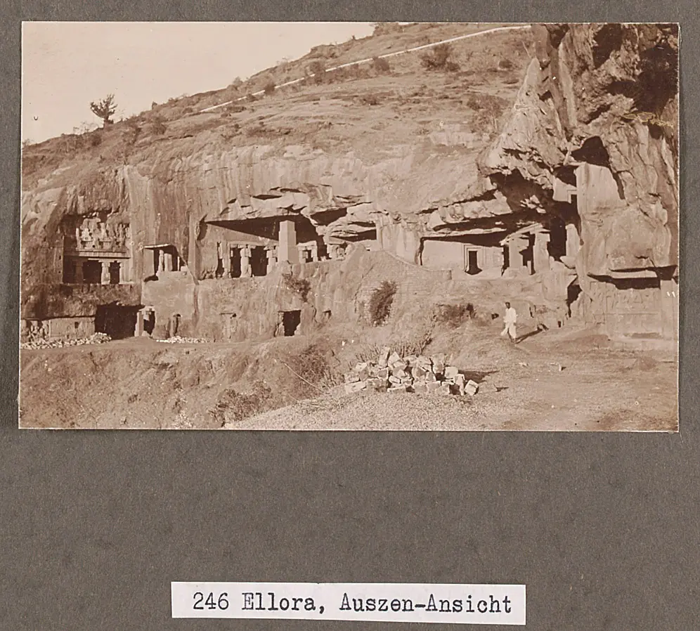 246 Ellora, Außenansicht