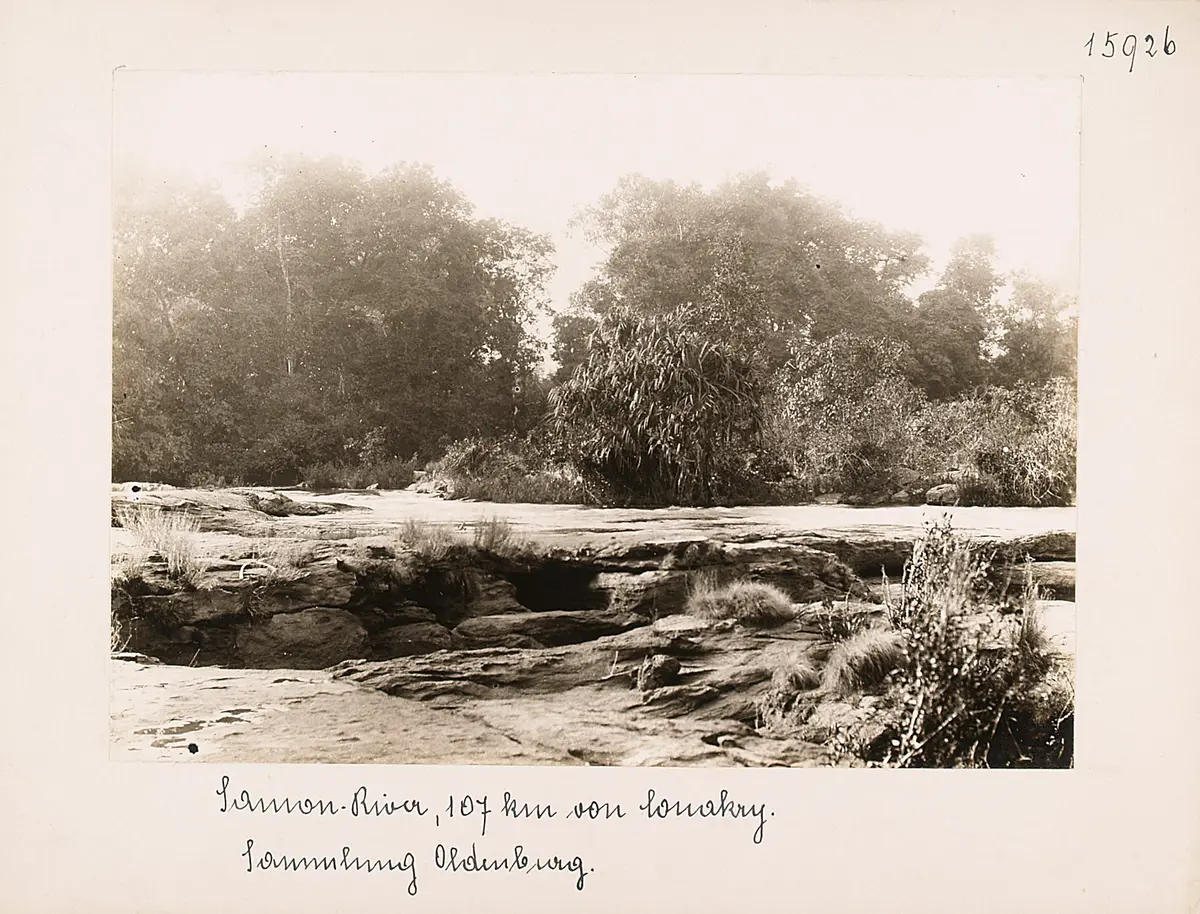 Samou-River, 107 km von Conakry