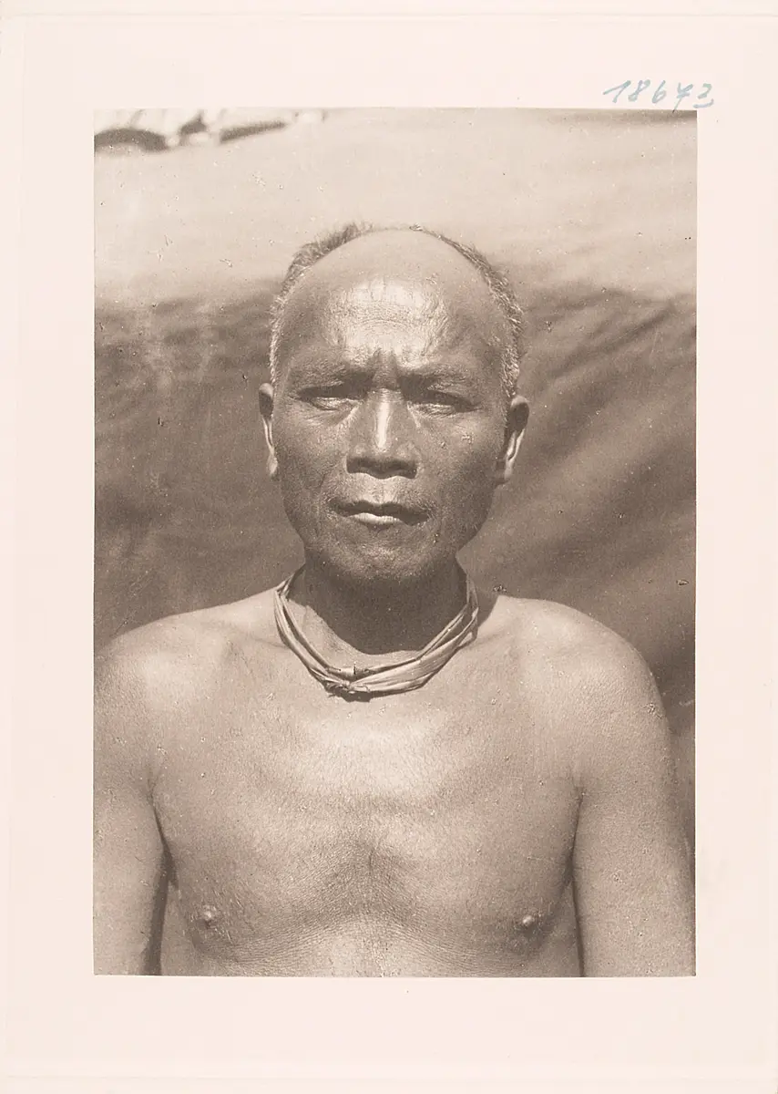 Lainbadschion, männlicher Niaser. Gunung Sitoli