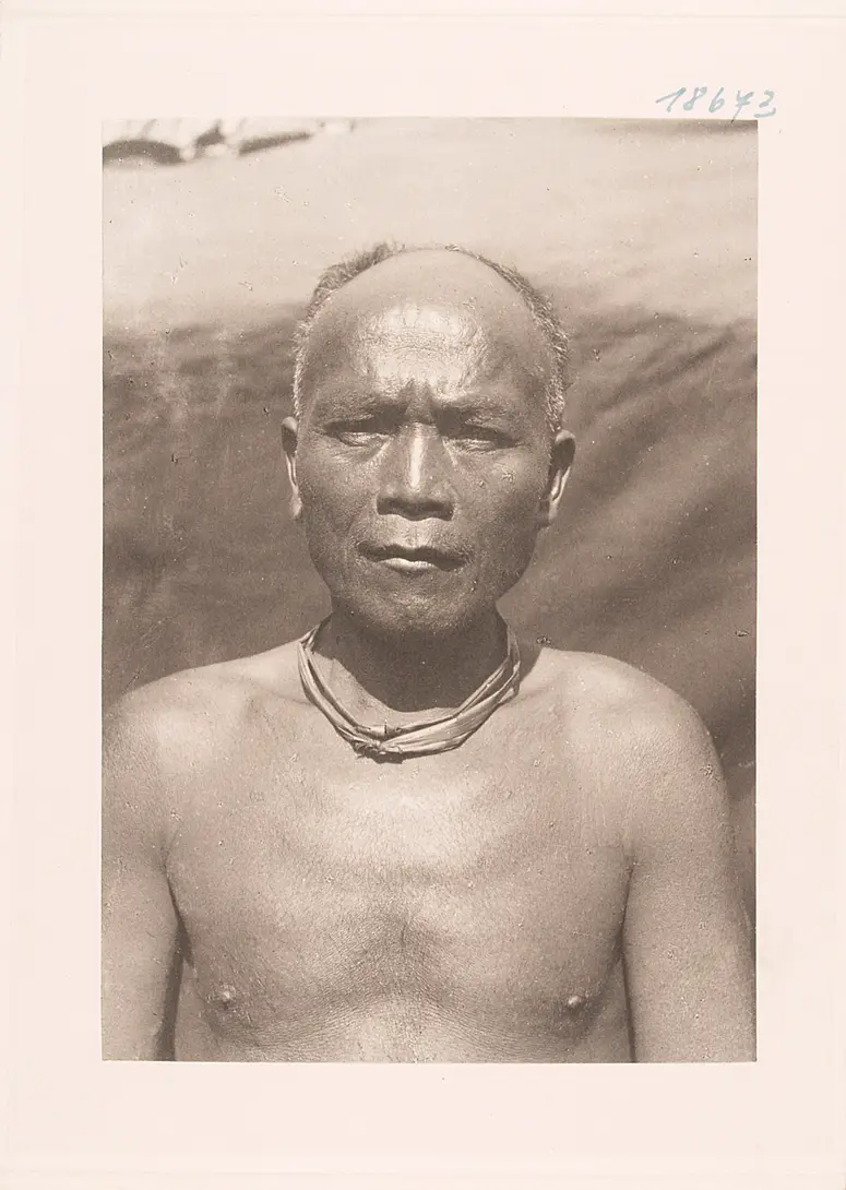Lainbadschion, männlicher Niaser. Gunung Sitoli