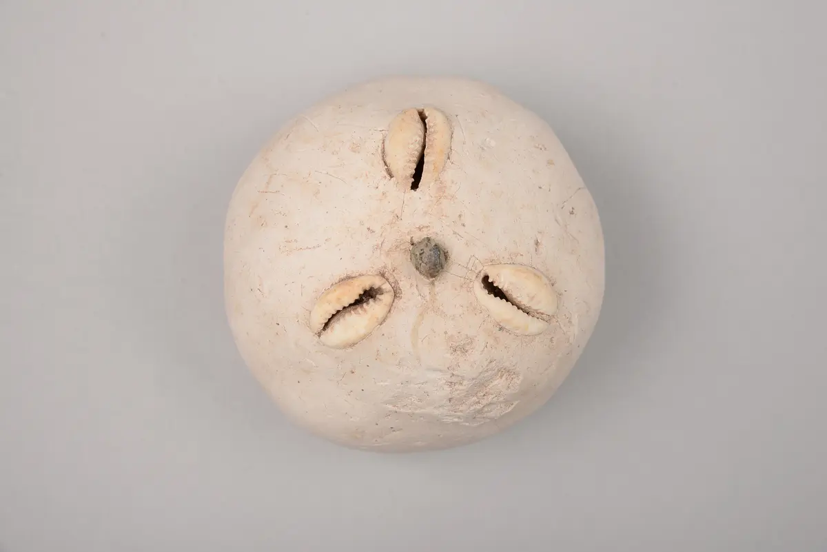 Hemisphere-Shaped Lime Object