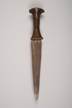 Messer mit Scheide