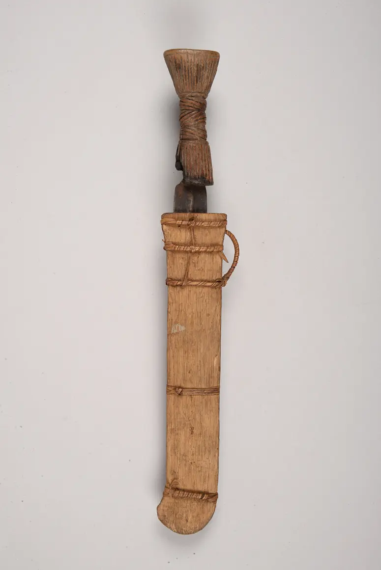 Messer mit Scheide