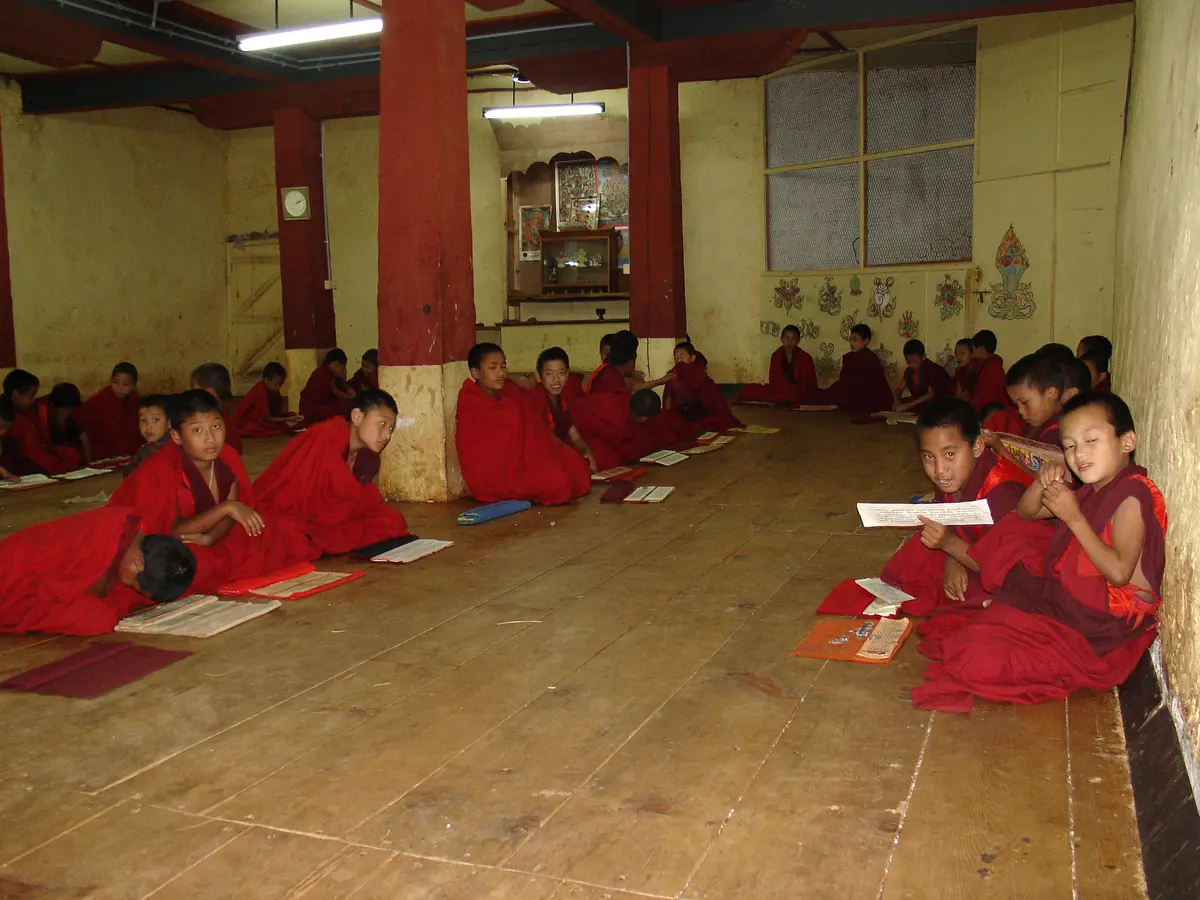 Schüler in einem Kloster (Wangdiphodrang)