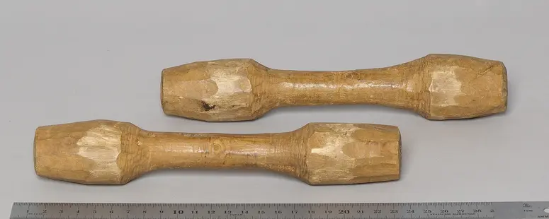 Schlägel zu Schlitztrommel