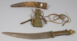 Dagger with pendants