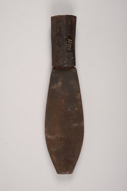 Messer mit Scheide