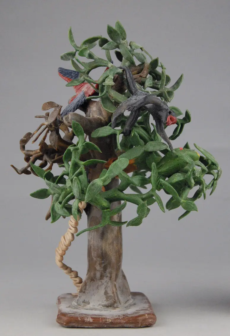 Baum mit Tieren, Modell