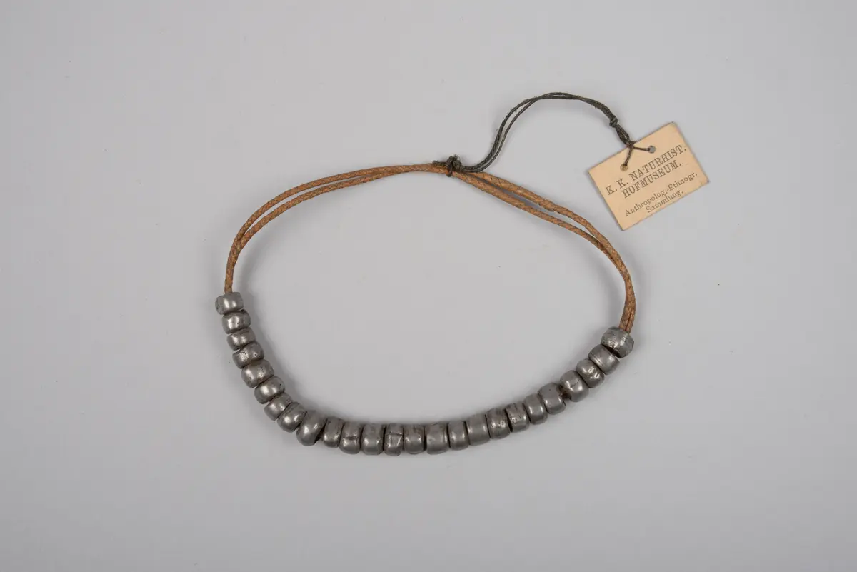 Beinschmuck