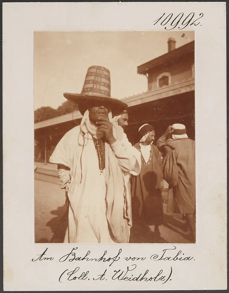 Am Bahnhof von Tabia, von Oran 101 km, Richtung Tlemcen