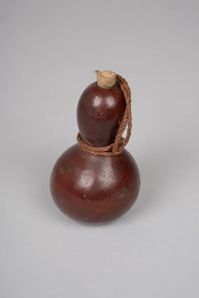 Kalebasse (Amulett, angeblich für Elefantenjäger)