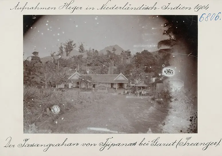 Der Pasangrahan von Tjipanas bei Garut (Preanger)