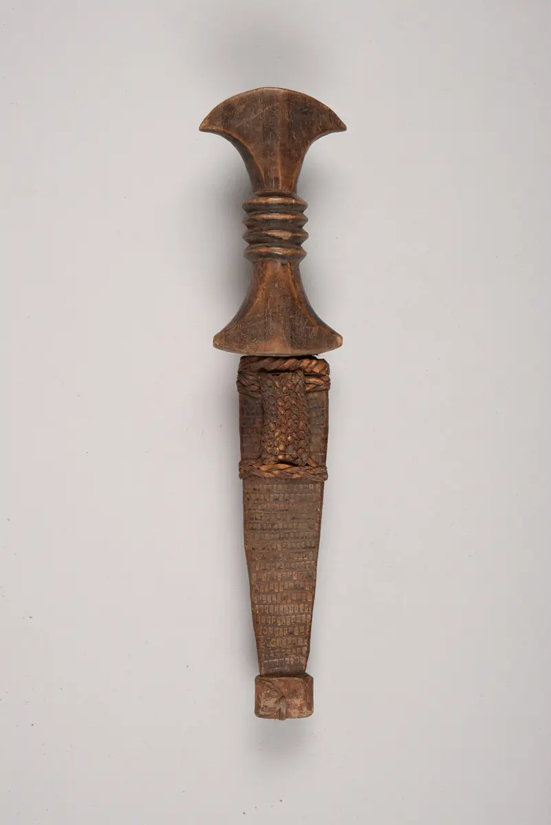 Messer mit Scheide