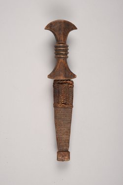 Messer mit Scheide