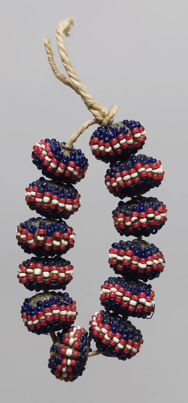 Halsschmuck