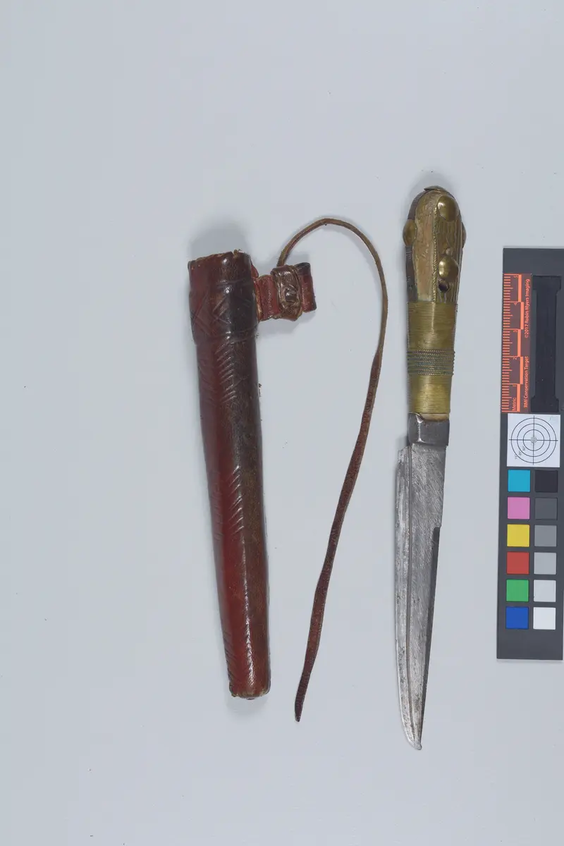 Messer mit Scheide