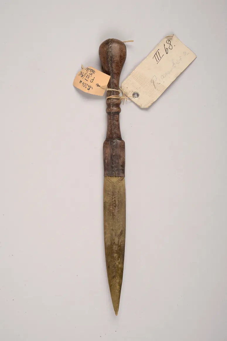 Messer mit Scheide