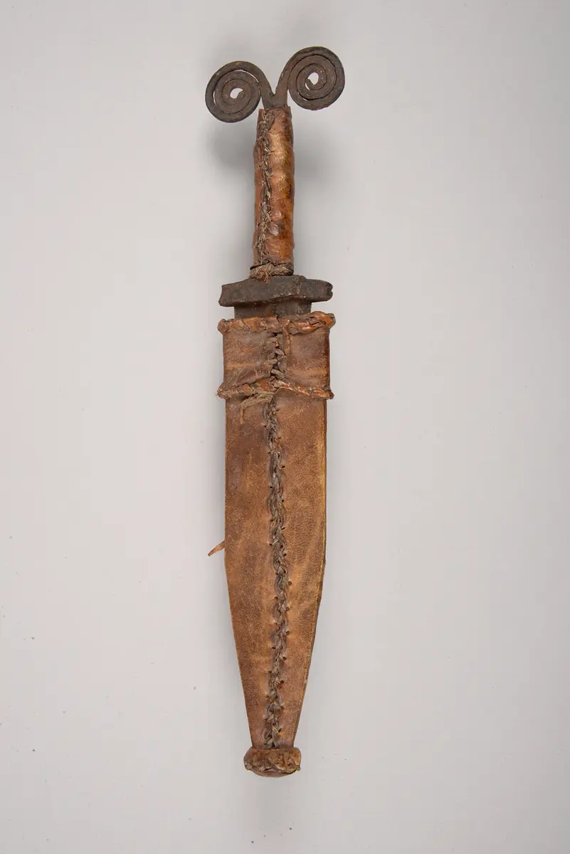 Messer mit Scheide