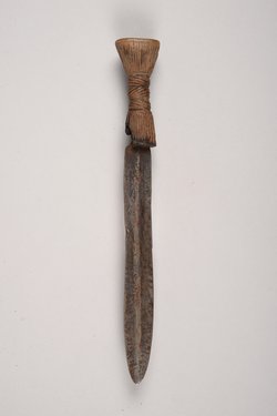Messer mit Scheide