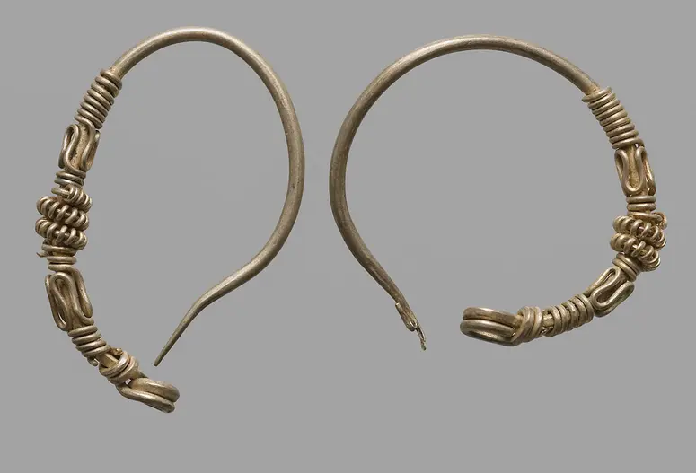 Ohrschmuck