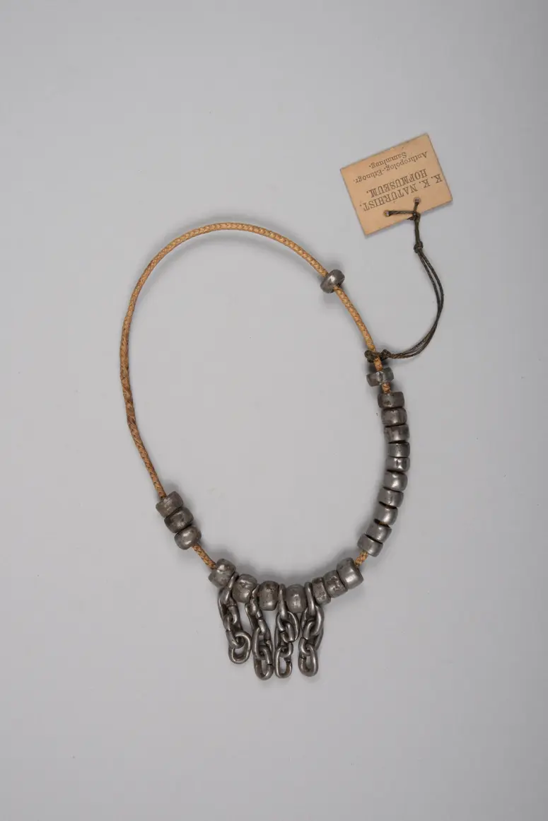 Beinschmuck