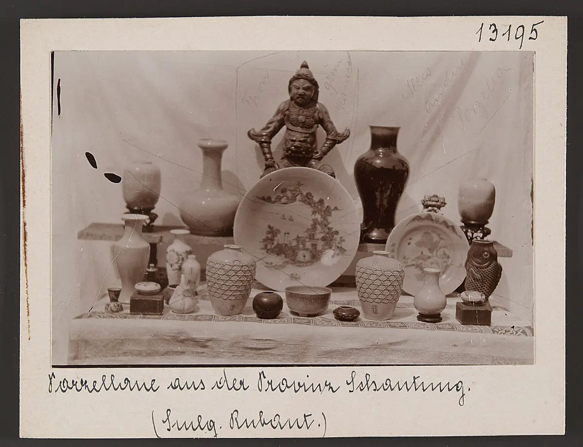 Porzellane aus der Provinz Schantung
