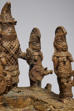 Altar Group with Iyoba