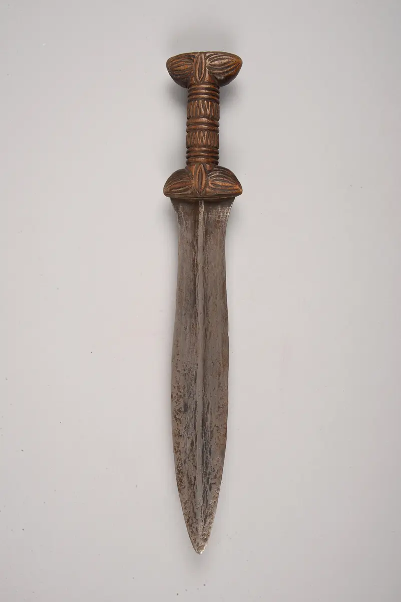 Messer mit Scheide
