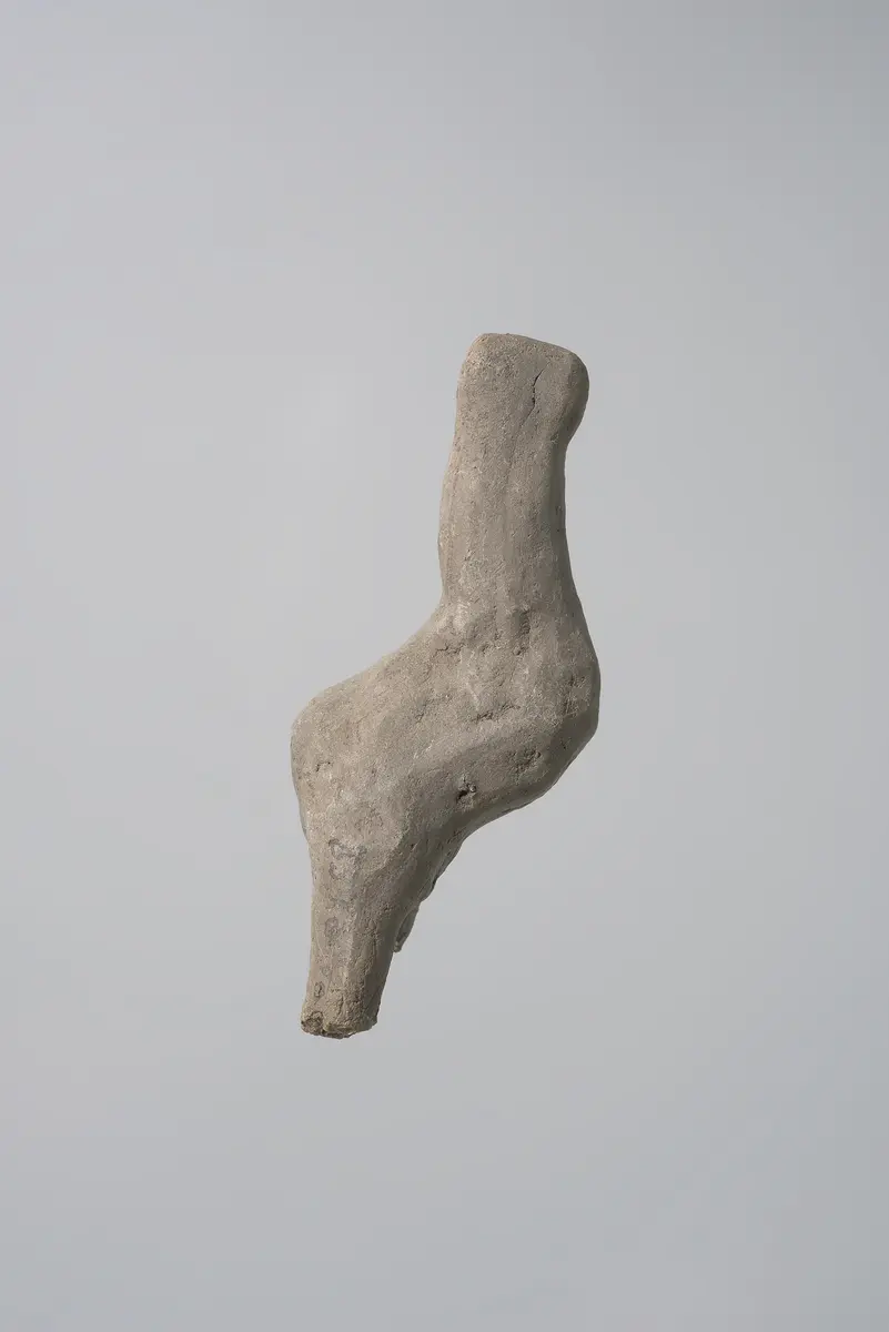 Lehmfigur: Menschliche Figur